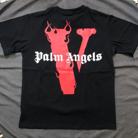VLONE Black and Red Graphic Tee Short Sleeve - Picture 4 of 7